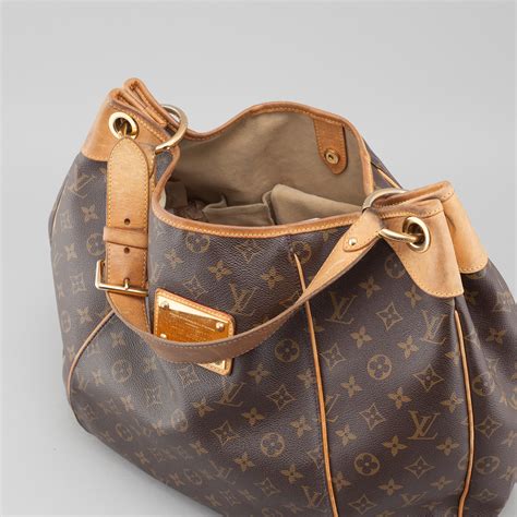 louis vuitton 101 avenue des champs elysees paris bag|louis vuitton paris hours.